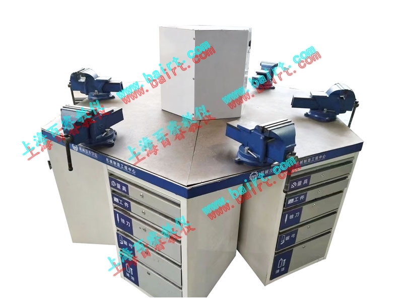 QG-D型六工位鉗工實訓臺（6座）